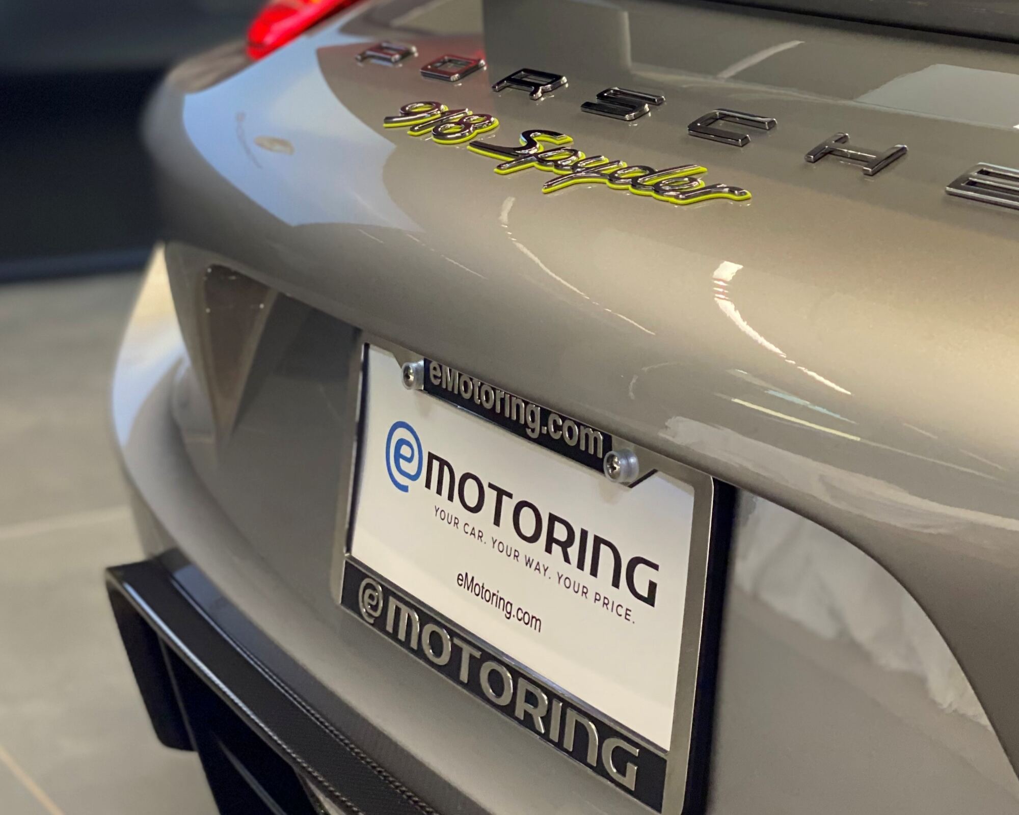 A Porsche 918 Spyder with an eMotoring plate frame